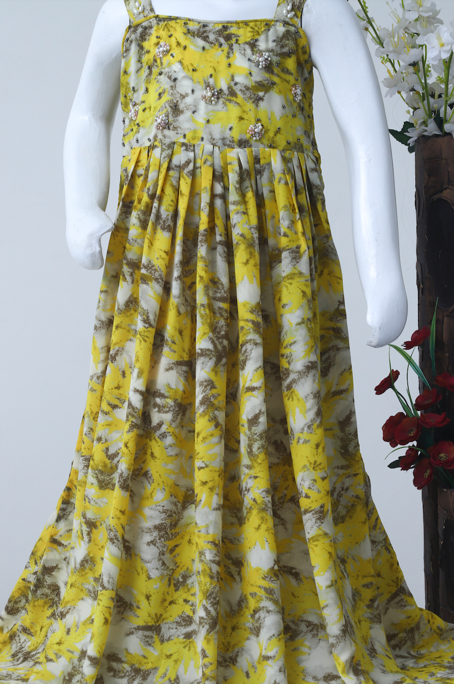 Girls Sleeveless Handmade Work Floral Dress